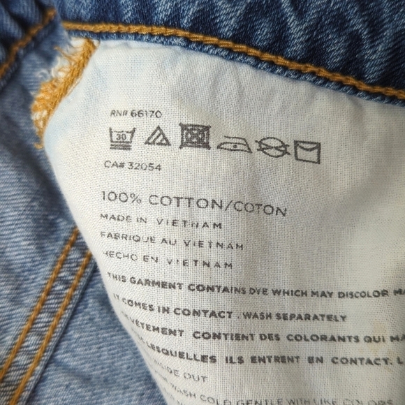 BDG Distressed Medium Wash High Rise Dree Cheeky Cut Off Denim Jean Shorts 28 - Picture 6 of 13